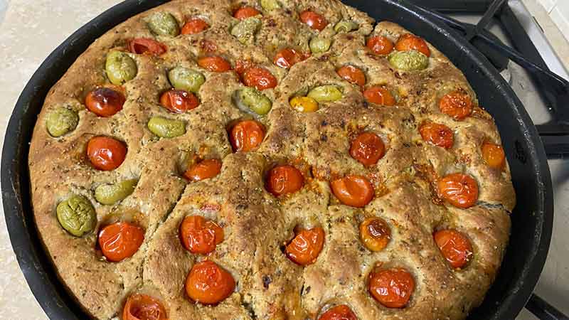 Focaccia barese cereali e semola rimacinata