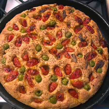 Focaccia barese di semola rimacinata