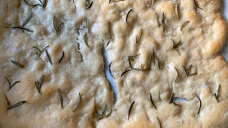 Focaccia con lievito madre e sale di Cervia