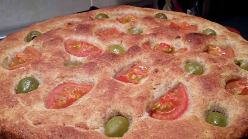 Focaccia con patata cruda senza glutine