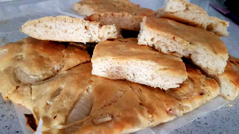 Focaccia di cipolla