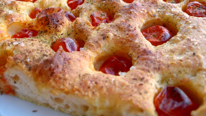 Focaccia pugliese