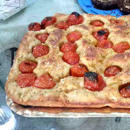 Focaccia pugliese di semola rimacinata