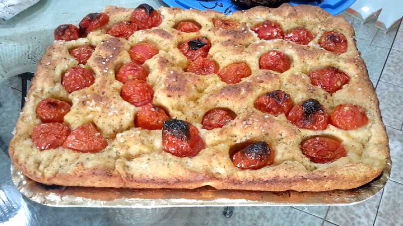 Focaccia pugliese di semola rimacinata