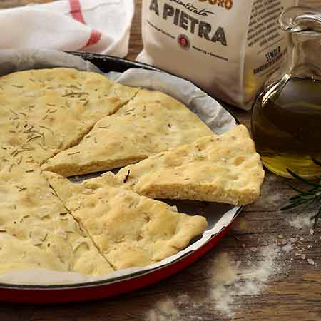 Focaccia veloce alla semola