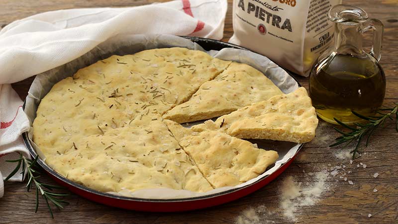 Focaccia veloce alla semola