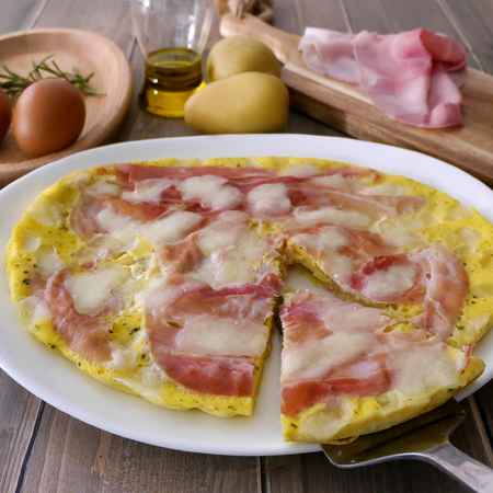 Frittata di patate, prosciutto e mozzarella