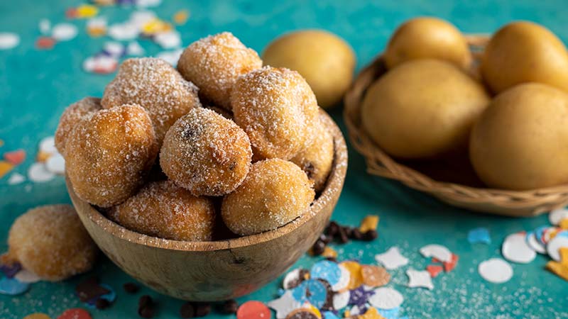 Frittelle di carnevale con patate