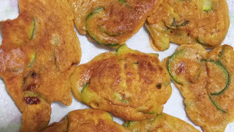 Frittelle di zucchine senza lievito