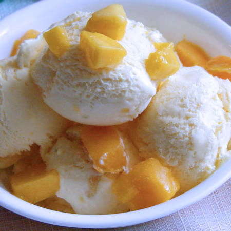 Gelato cremoso al mango