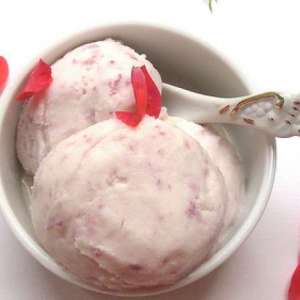 Gelato cioccolato bianco e rose