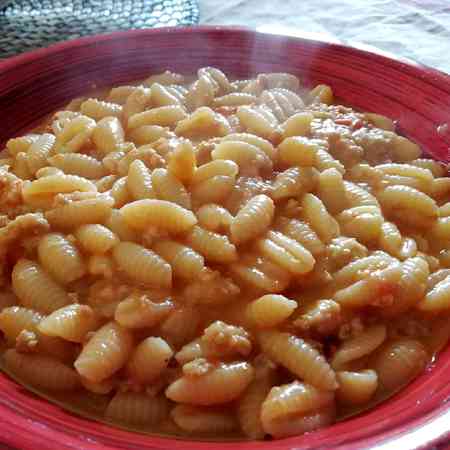 Gnocchetti con sugo di salsiccia e pecorino