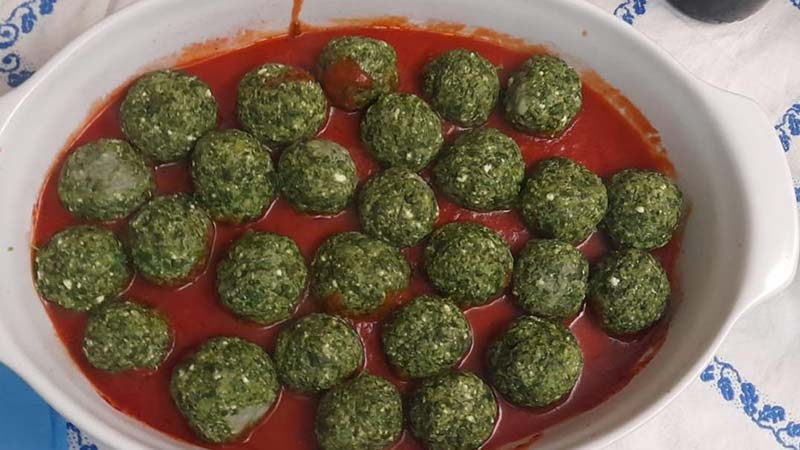 Gnudi toscani al sugo