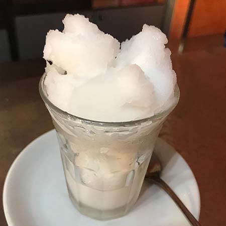 Granita alle mandorle siciliana