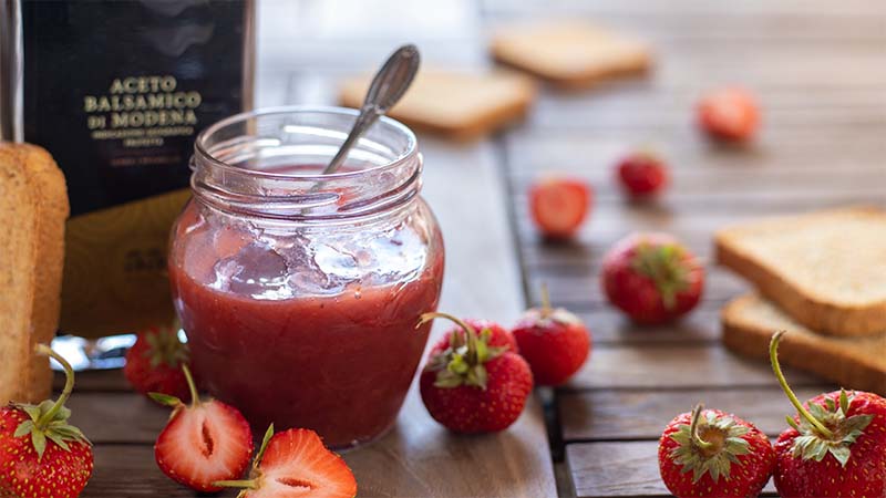 Marmellata di fragole con aceto balsamico