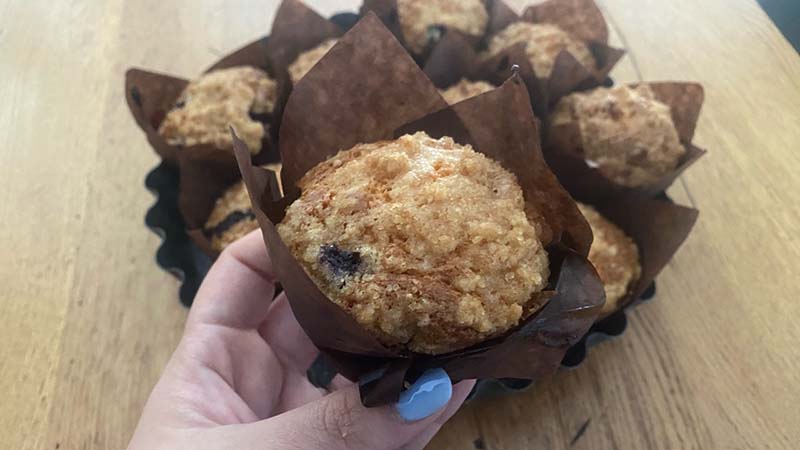 Muffin ai mirtilli con crumble