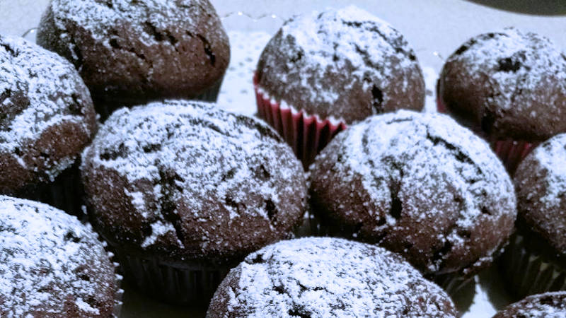 Muffin al cacao con cuore di Nutella