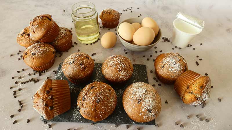 Muffin allo yogurt e gocce di cioccolato senza burro