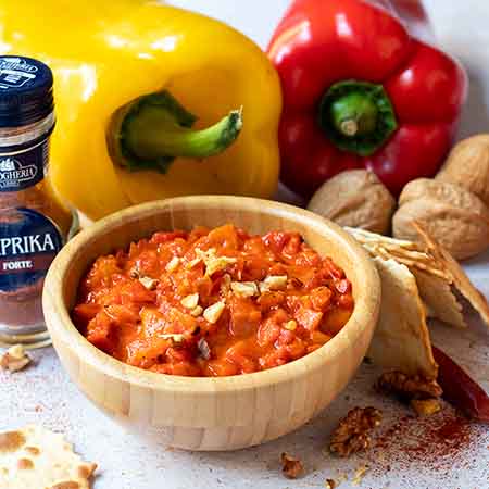 Muhammara salsa di peperoni e noci