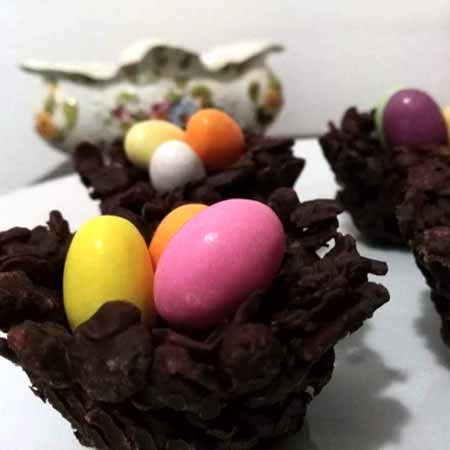 Nidi di Pasqua di cioccolato