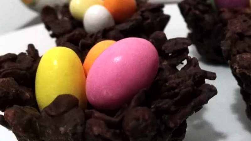 Nidi di Pasqua di cioccolato