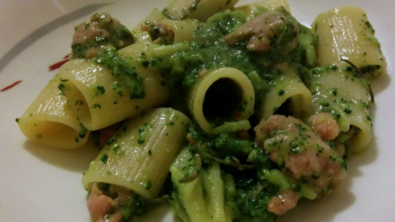 Paccheri broccoli e salsiccia