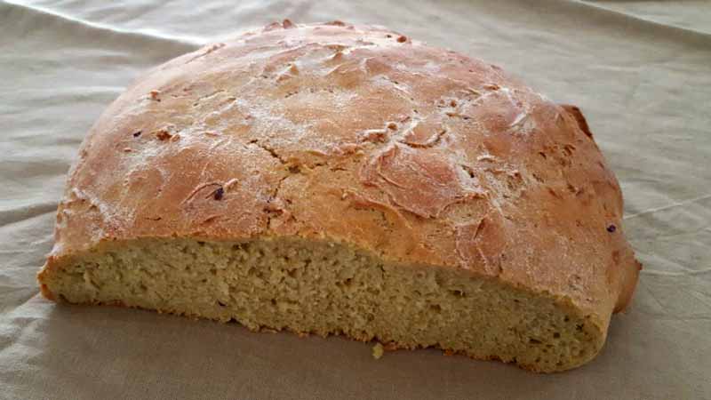 Pane ai cereali e curcuma