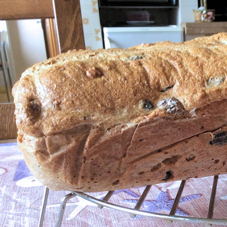 Pane integrale con farina di farro veloce