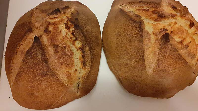 Pane di semola con lievito madre