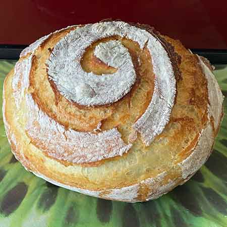 Pane di semola in pentola