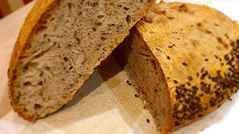 Pane integrale con lievito madre