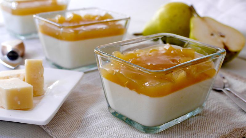 Panna cotta parmigiano e pere