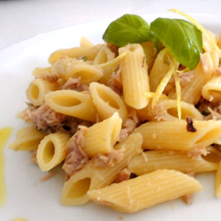 Pasta al tonno fresco