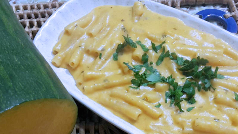 Pasta con zucca e robiola