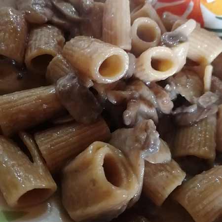 Pasta integrale ai funghi (per 1 persona)