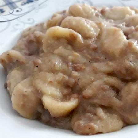 Pasta lenticchie e foglie di cavolfiore