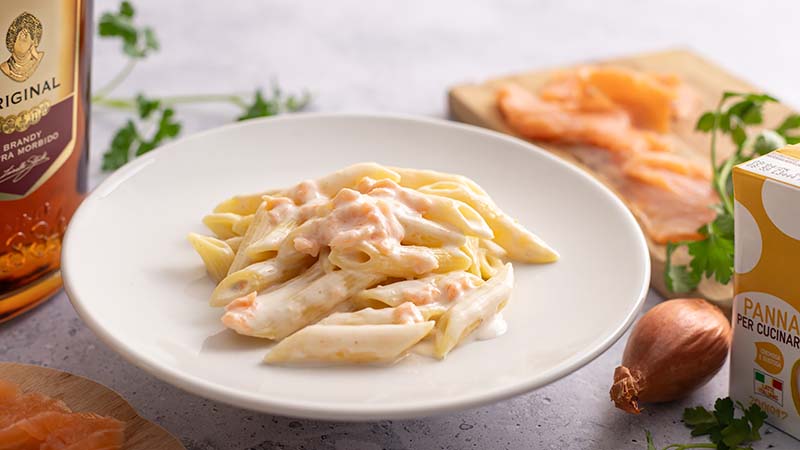 Pasta risottata panna e salmone