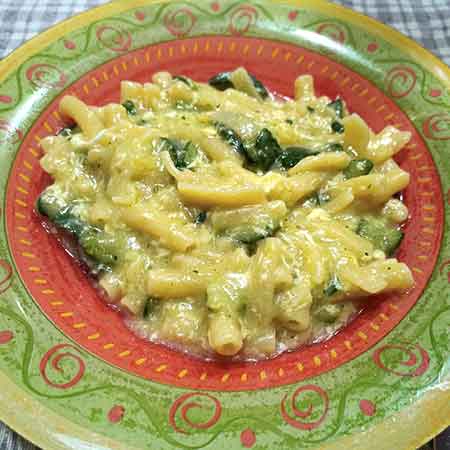 Pasta zucchine cacio e uova