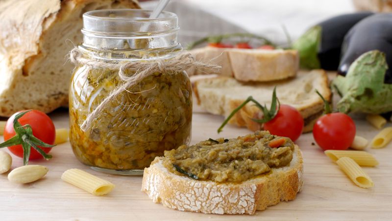 Patè di melanzane e mandorle