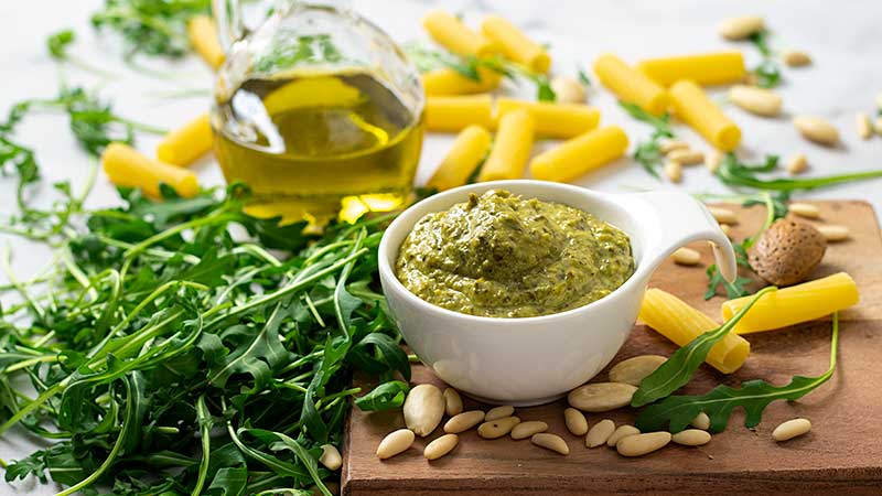 Pesto alla rucola e mandorle