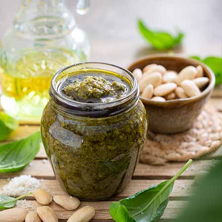 Pesto di basilico e mandorle