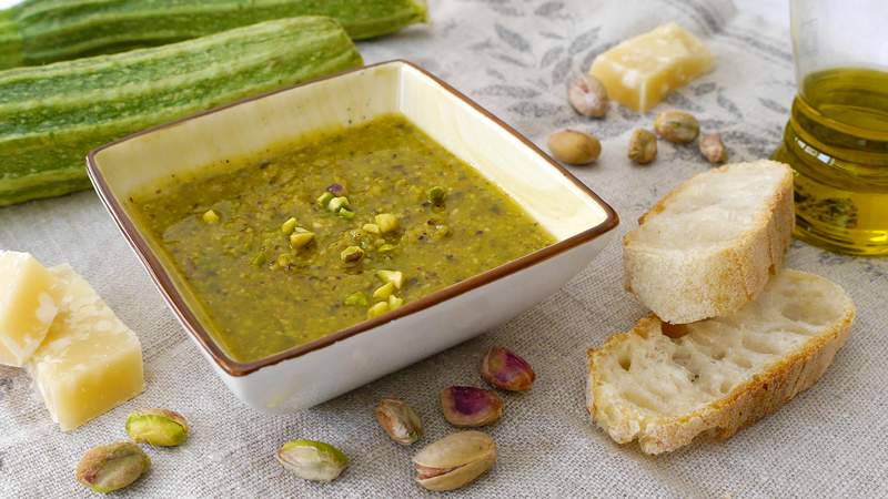 Pesto di pistacchi e zucchine