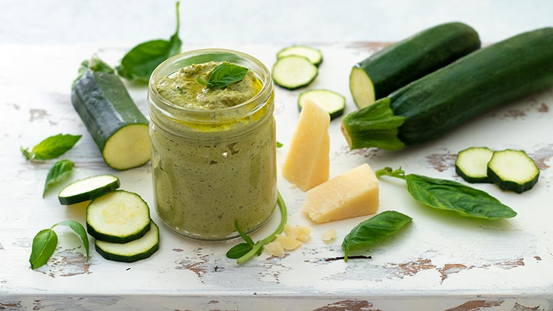 Pesto di zucchine e basilico cotto