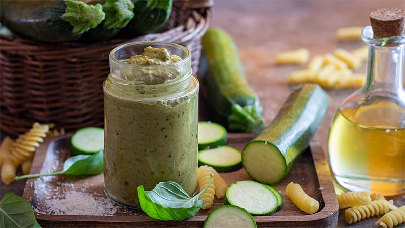 Pesto di zucchine leggero