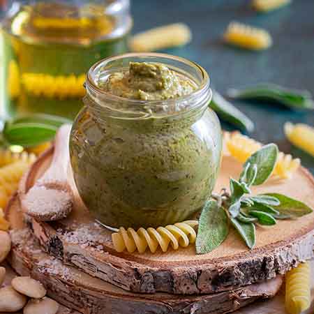 Pesto mandorle e salvia