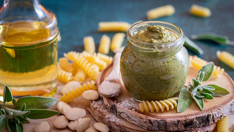 Pesto mandorle e salvia