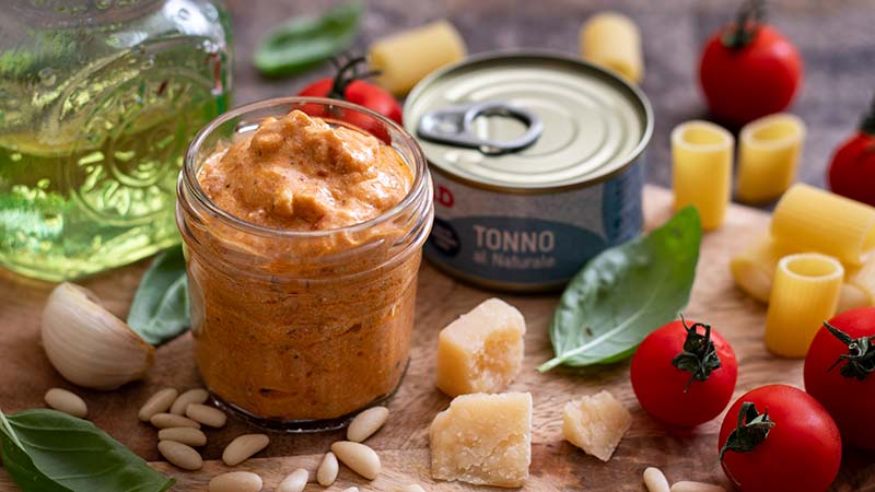 Pesto rosso di tonno