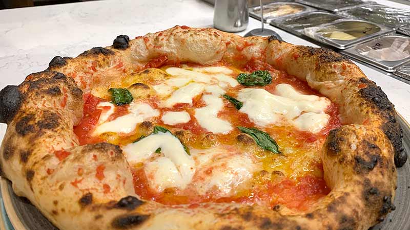 Pizza napoletana a lunga lievitazione