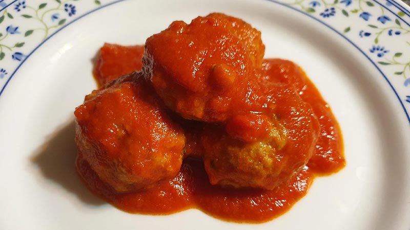 Polpette con sugo al basilico