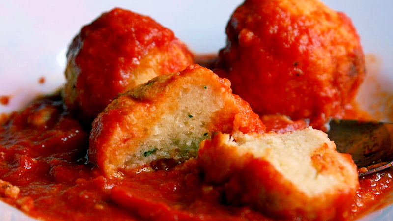 Polpette di ricotta al sugo